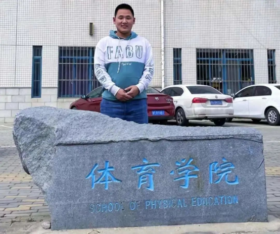 强乱强乱中文字幕