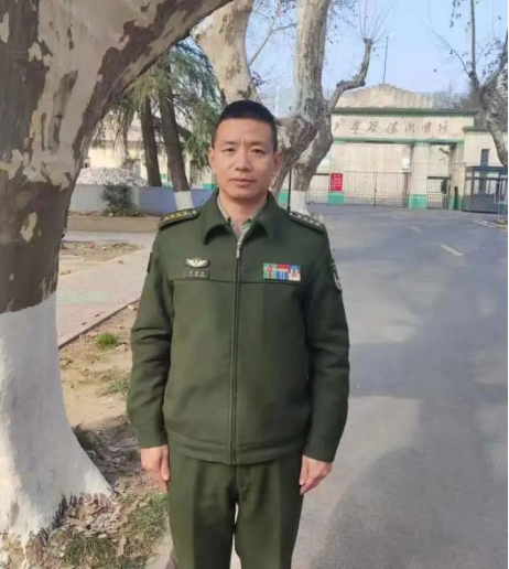 强乱强乱中文字幕