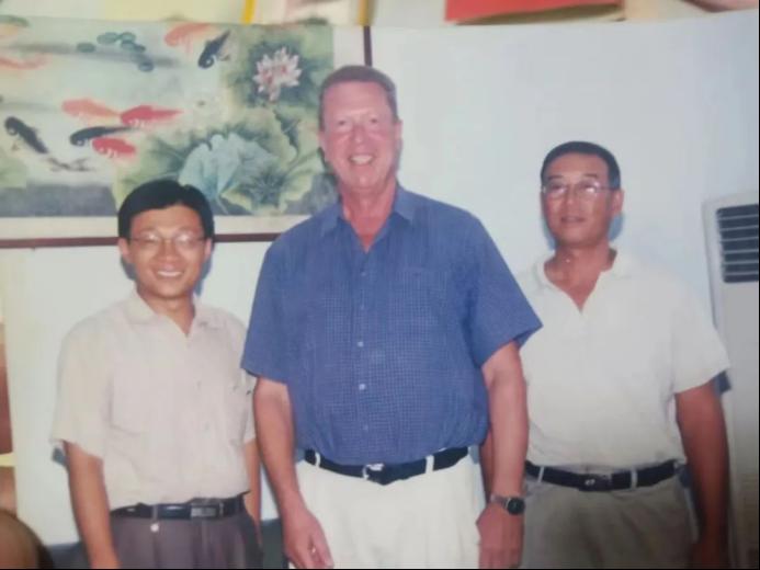 强乱强乱中文字幕
