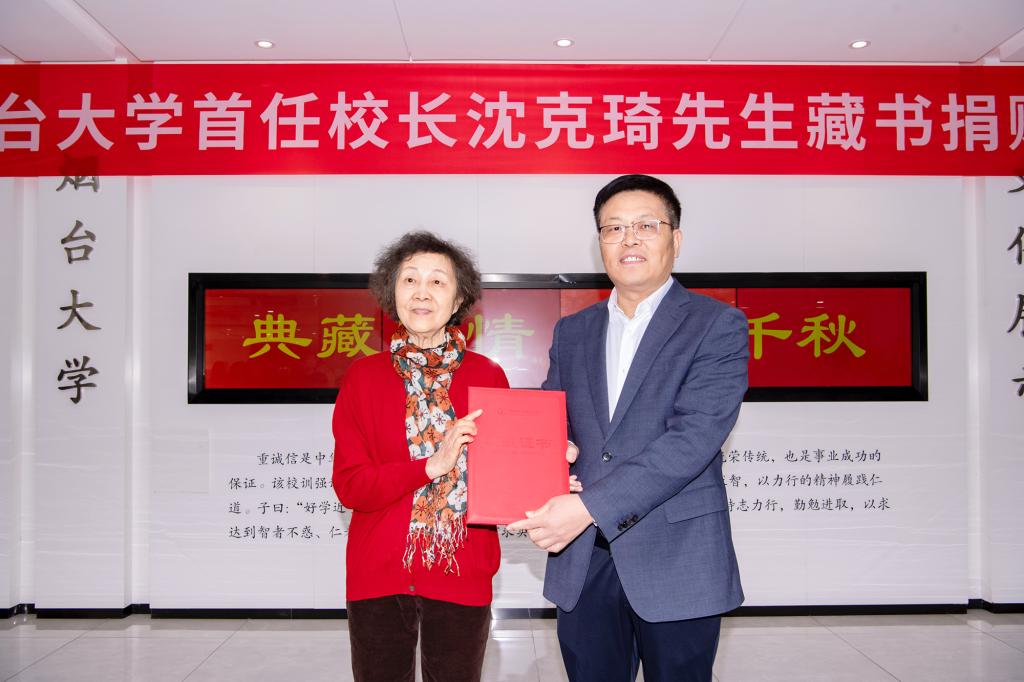 强乱强乱中文字幕