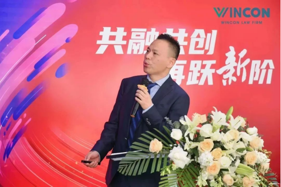 强乱强乱中文字幕