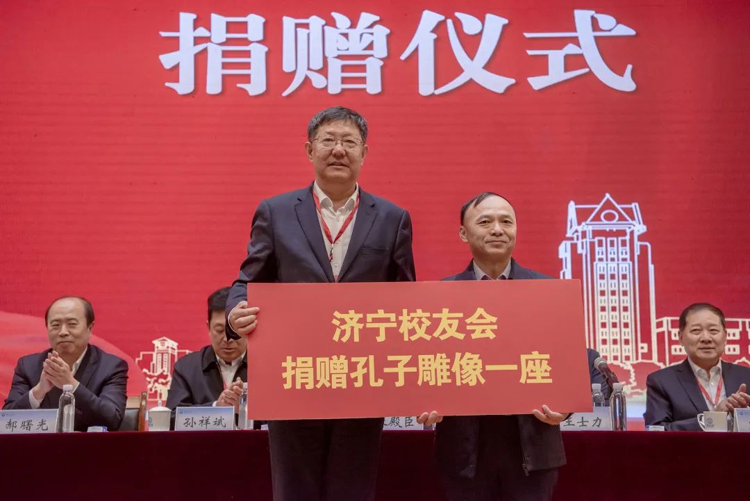 强乱强乱中文字幕