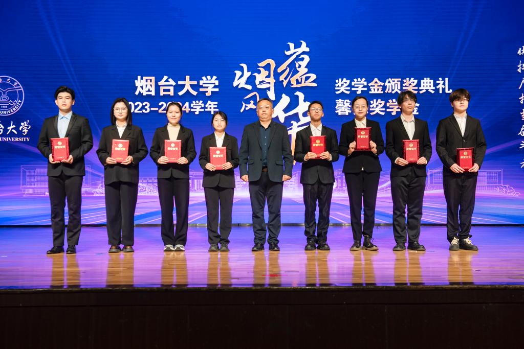 强乱强乱中文字幕