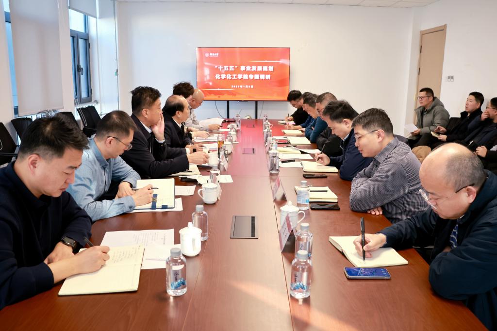 强乱强乱中文字幕