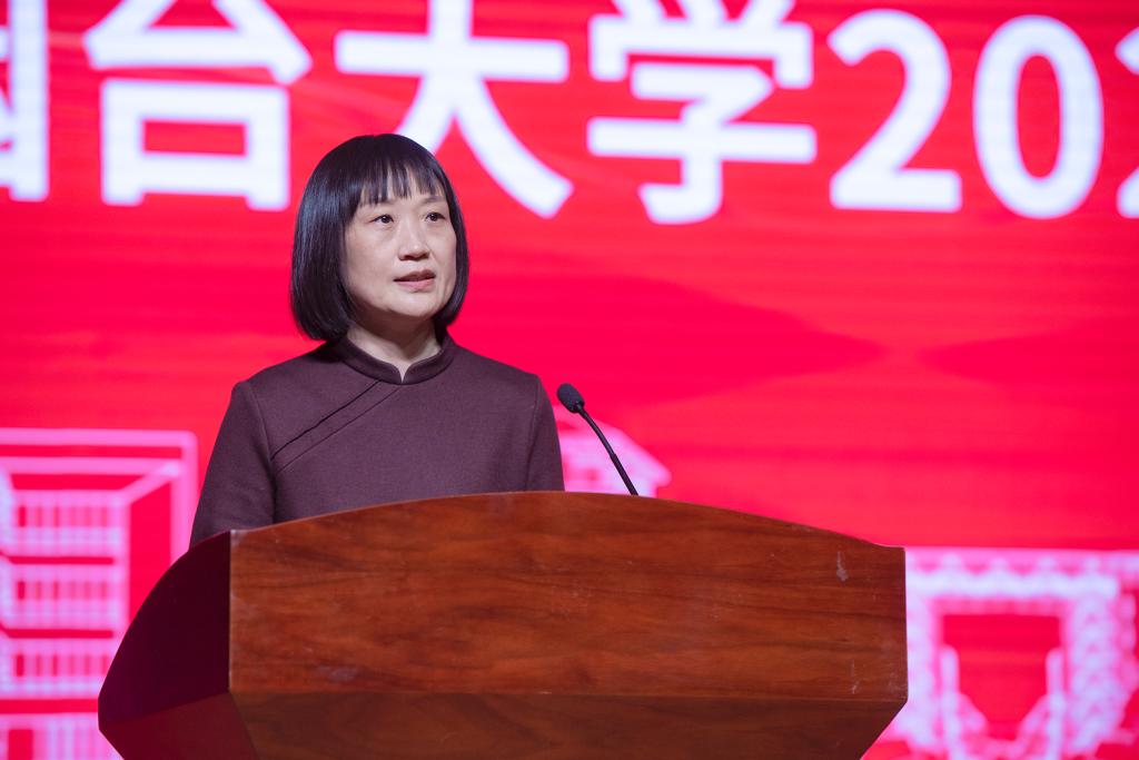 强乱强乱中文字幕