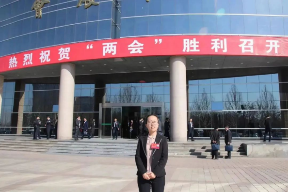 强乱强乱中文字幕