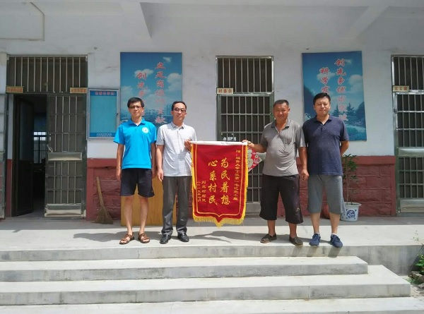 强乱强乱中文字幕