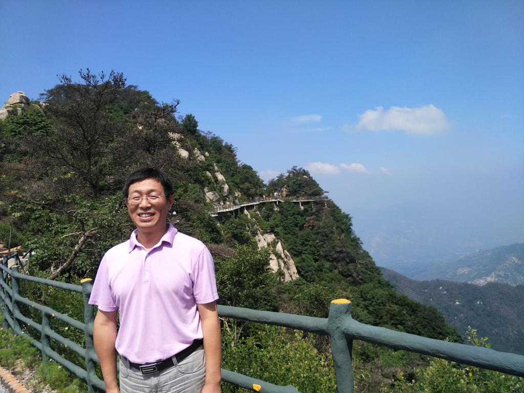 强乱强乱中文字幕