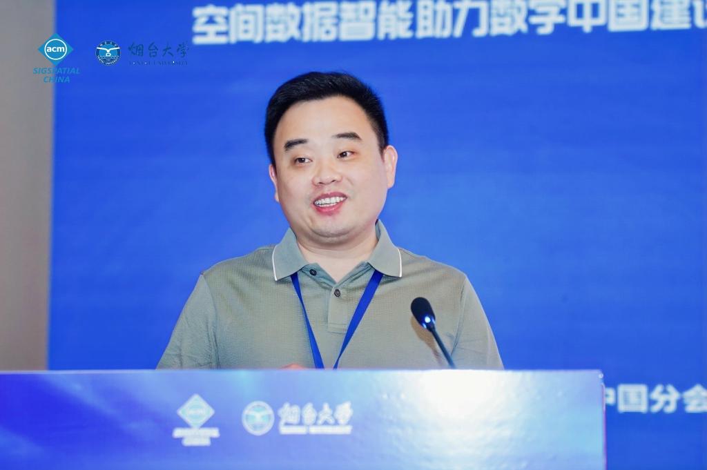 强乱强乱中文字幕