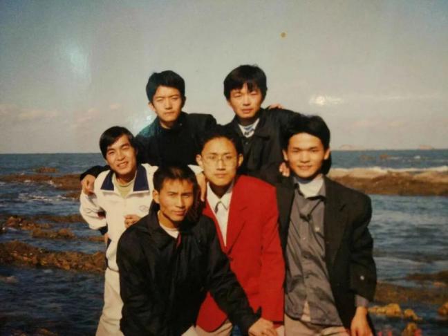 强乱强乱中文字幕