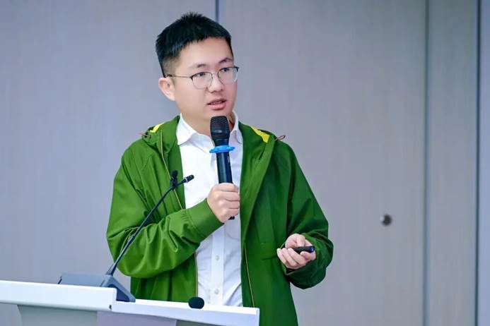 强乱强乱中文字幕