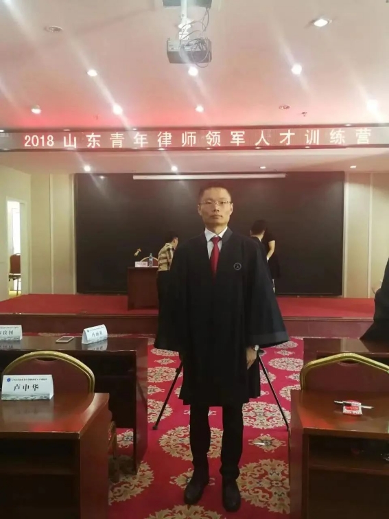 强乱强乱中文字幕