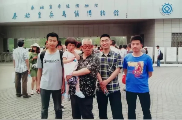 强乱强乱中文字幕